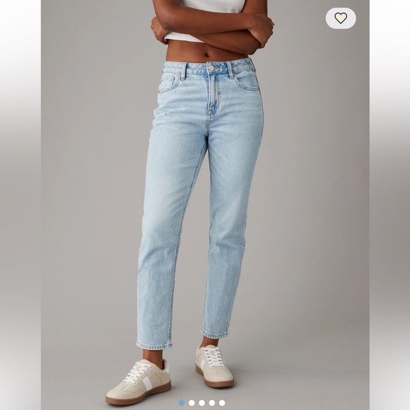 American Eagle Outfitters Denim - American Eagle Outfitters Mom Straight Leg Jeans